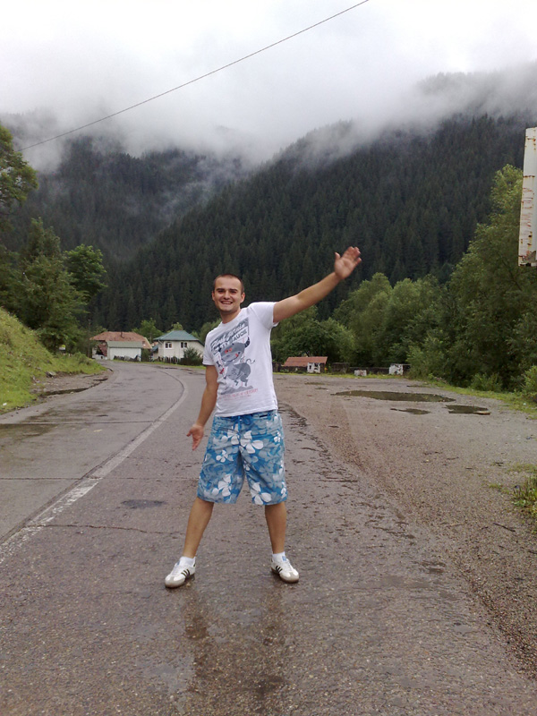 O-Romanie-frumoasa-cu-tineri-la-fel-de-frumosi